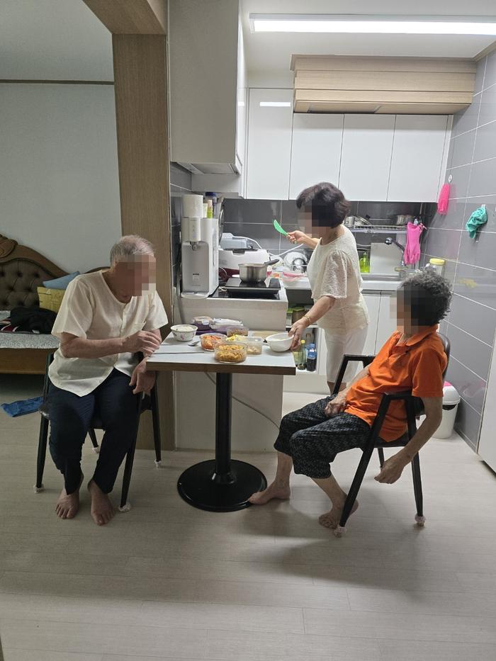 3695294320_DtLyxzRI_5a28e4fa1e4428f9c440ae99d4893412fbab13b7.jpg 이미지크게보기